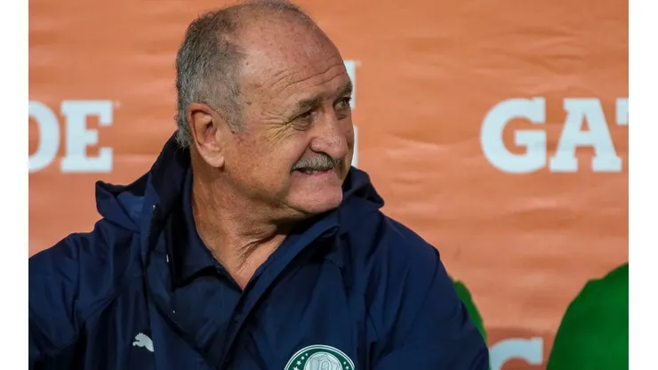 Scolari en la banca del Palmeiras