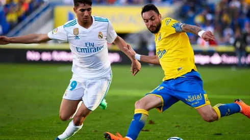 Achraf Hakimi con la camiseta del Real Madrid