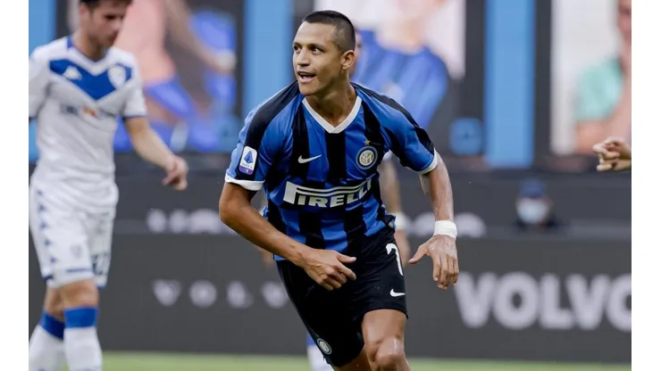 Alexis celebra su gol contra el Brescia.