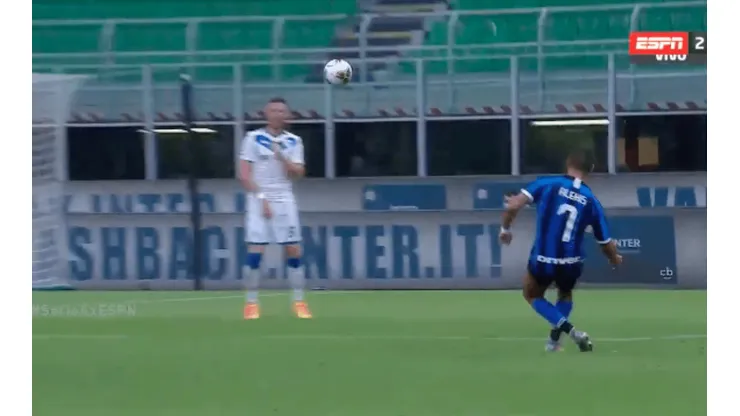 Alexis lleva dos asistencia ante el Brescia