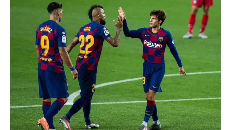 Arturo Vidal no baja los brazos.