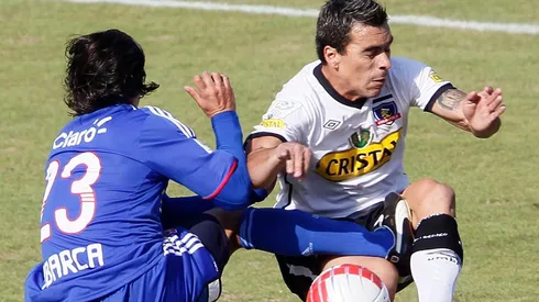 Juan Abarca en un clásico contra Colo Colo