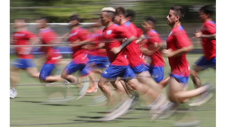 La ANFP asegura que los jugadores necesitan de cuatro a seis semanas de entrenamientos antes de la competencia