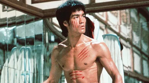 Bruce Lee construyó su propio mito en la industria del cine. Su filosofía traspasa las fronteras y en ESPN 30×30 queda de maanifiesto.