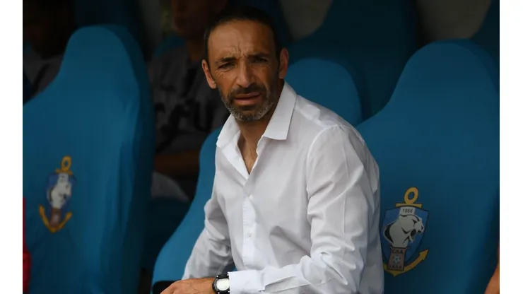 El estratega trasandino hizo uso de su cláusula de salida para poder volver a su país a dirigir a Unión de Santa Fe.