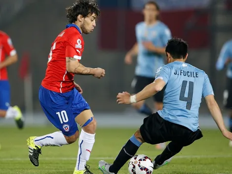 Fucile recuerda el hoyito de Valdivia y le toca la oreja a Chile