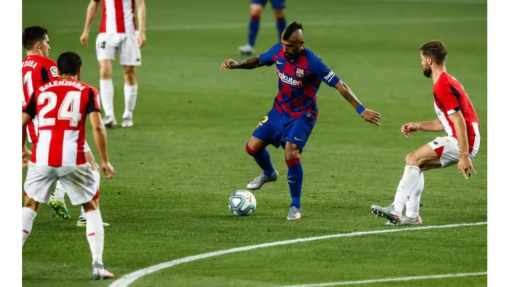 Arturo Vidal sumará su cuarto partido consecutivo como titular en el Barcelona