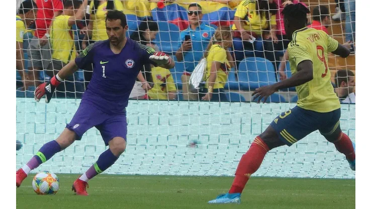 Claudio Bravo no está de acuerdo con el inicio de las eliminatorias
