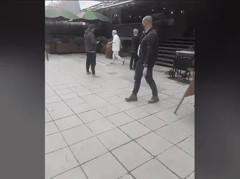 Sorprenden a Presidente Piñera comprando en tienda de vino pese a cuarentena