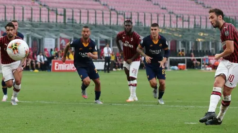 Milan derrotó a la Roma y se mete en puestos de copas internacionales