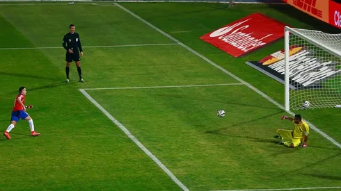 Alexis Sánchez anotó el penal con que Chile venció a Argentina y se coronó campeón de Copa América por primera vez en su historia