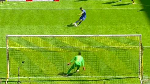 El penal del Hoffenheim ante el Borussia Dortmund da la vuelta al mundo