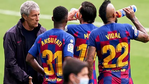 Setién le da instrucciones a sus jugadores en el duelo ante el Celta