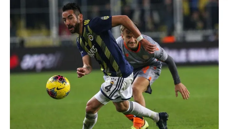 En Turquía contaron la firme sobre el quiebre entre Mauricio Isla y el Fenerbahce
