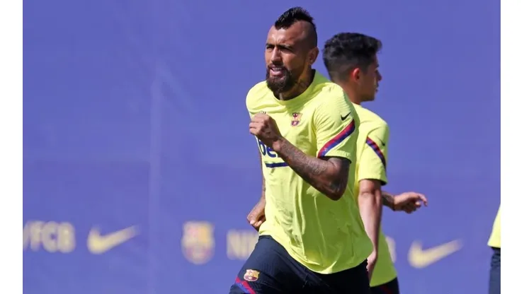 Arturo Vidal aparece como uno de los pilares del Barcelona par ala última parte de la liga española