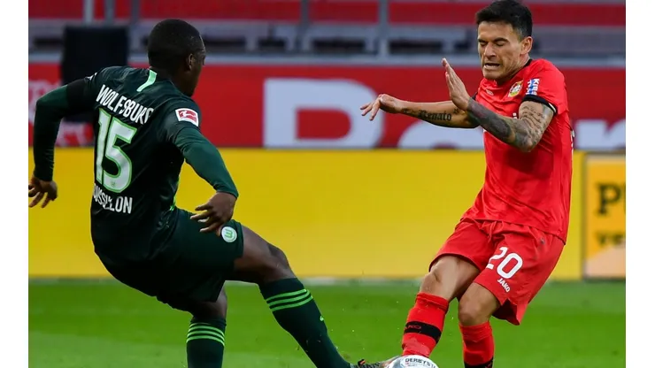 Charles Aránguiz irá por el triunfo y esperar una caída de quien se encuentra en el quinto puesto de la Bundesliga para ir a la próxima Champions League.