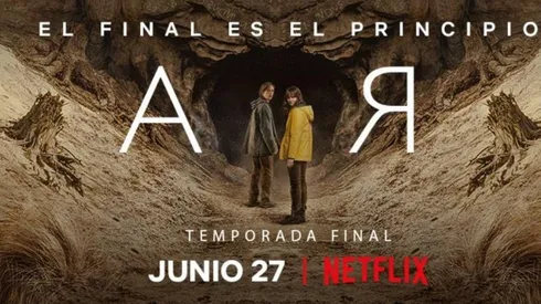 Jonas vuelve desde el futuro-pasado para salvar a todos del Apocalípsis.