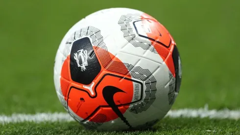 Termina la Bundesliga, comienza otra fecha de la Premier, FA Cup, y partidos del recuerdo forman parte de la oferta.