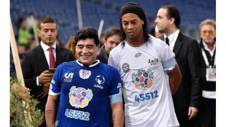 Maradona y Ronaldinho pueden encontrarse en Gimnasia.