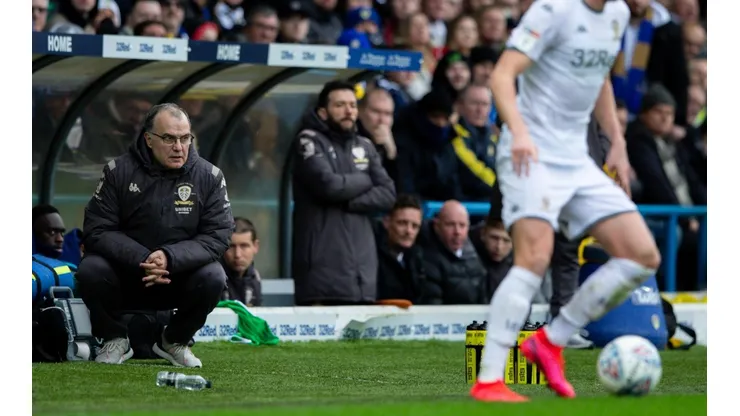 Marcelo Bielsa ruega para que la falta de hinchas no se haga costumbre