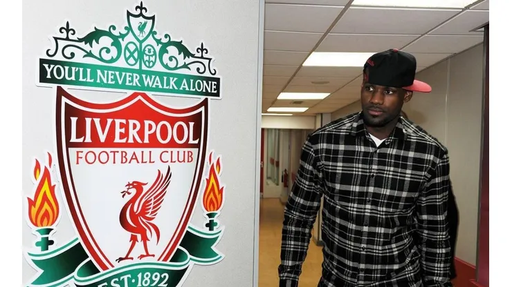 LeBron James festeja el campeonato del Liverpool