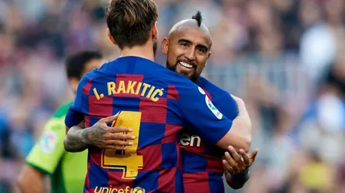 Ivan Rakitic y Arturo Vidal pueden partir de Barcelona