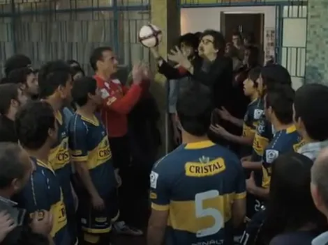 Recuerdo ruletero: Charly compartió con jugadores de Everton