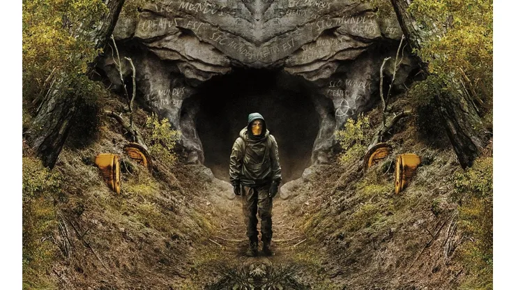 La emblemática cueva de "Dark" también forma parte del recorrido que hizo el youtuber.