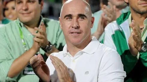 Pony Ruiz nuevo DT de Lobos BUAP