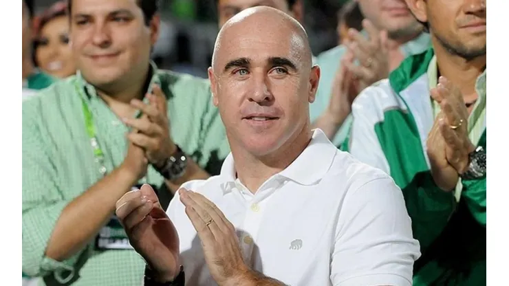 Pony Ruiz nuevo DT de Lobos BUAP