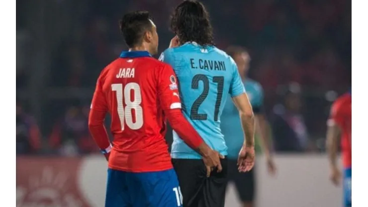 El gesto de Jara con Cavani que cambió el rumbo del partido