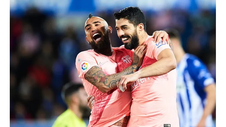 Vidal y Suárez son compañeros en el Barça