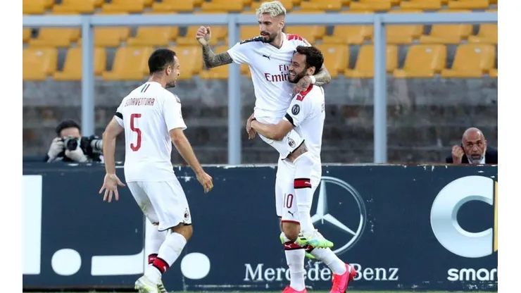 AC Milan tuvo un claro triunfo en su visita a Lecce