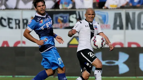 Humberto Suazo no pudo redondear su carrera en Colo Colo. Hoy juega en Primera B