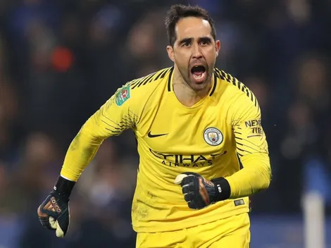 Claudio Bravo aparece como candidato al arco de Arsenal