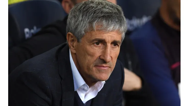 El DT catalán se sumó a los cuestionamientos contra el arbitraje a favor del Real Madrid.