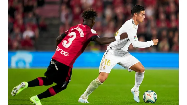 James, a pesar de la polémica por su falta de minutos, fue titular la última fecha.