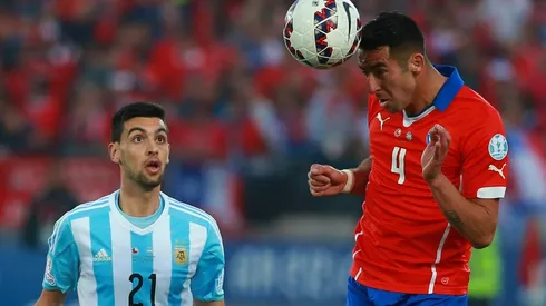 Mauricio Isla no le cierra las puertas a Colo Colo