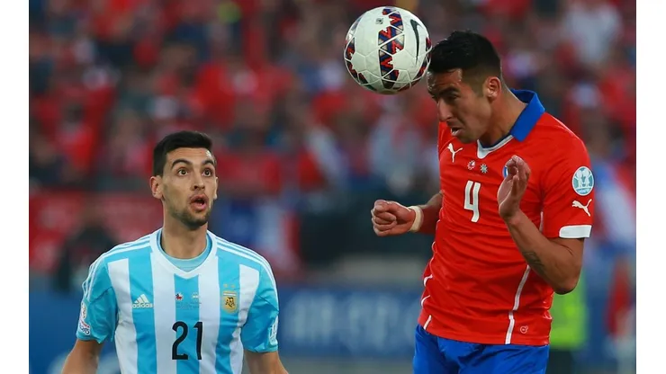 Mauricio Isla no le cierra las puertas a Colo Colo