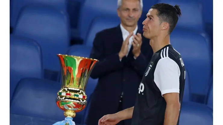 Cristiano Ronaldo hace una mueca frente a la Copa Italia que perdió ante el Nápoli