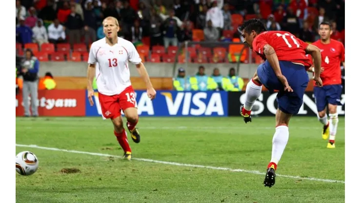 El cabezazo a la historia de Mark González ante Suiza en Sudáfrica