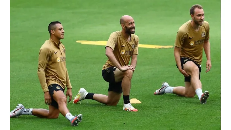 Alexis Sánchez tuvo buen rendimiento ante Napoli en la Copa Italia