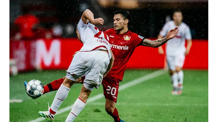 Charles Aránguiz junto al Bayer Leverkusen llegan hasta Berlín para seguir en puestos de Champions League, en la recta final de la Bundesliga.