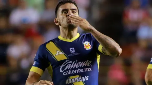 Vegas es tentado por el Monterrey