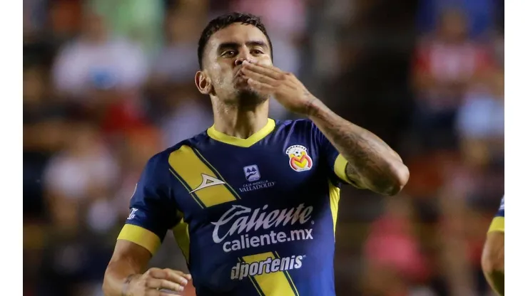 Vegas es tentado por el Monterrey