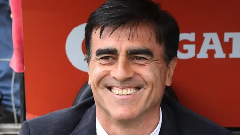 Gustavo Quinteros aparece en el horizonte como uno de los principales candidatos para asumir la dirección técnica de Colo Colo