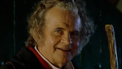 Ian Holm en uno de sus papeles más recientes: "Bilbo Baggins", de "El Señor de los Anillos".