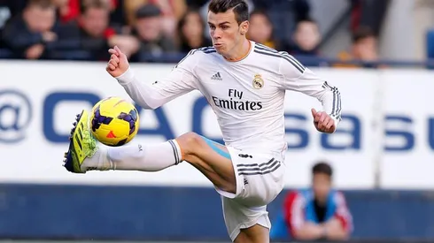 Gareth Bale celebró la clasificación de su selección para la Eurocopa con una bandera que tenía escrita la frase "Gales, Golf, Madrid. En ese orden", lo que desató la furia de la afición merengue.