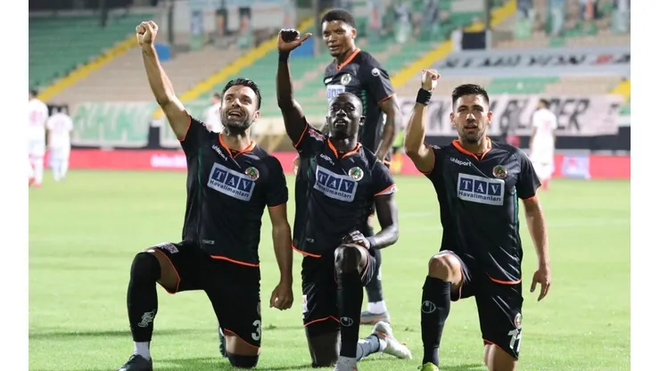 El Alanyaspor de Junior Fernandes avanzó a la final de la Copa de Turquía
