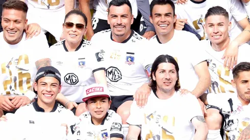 Esteban Paredes es el centro de la atención de los hinchas de Colo Colo. Su futuro no está claro